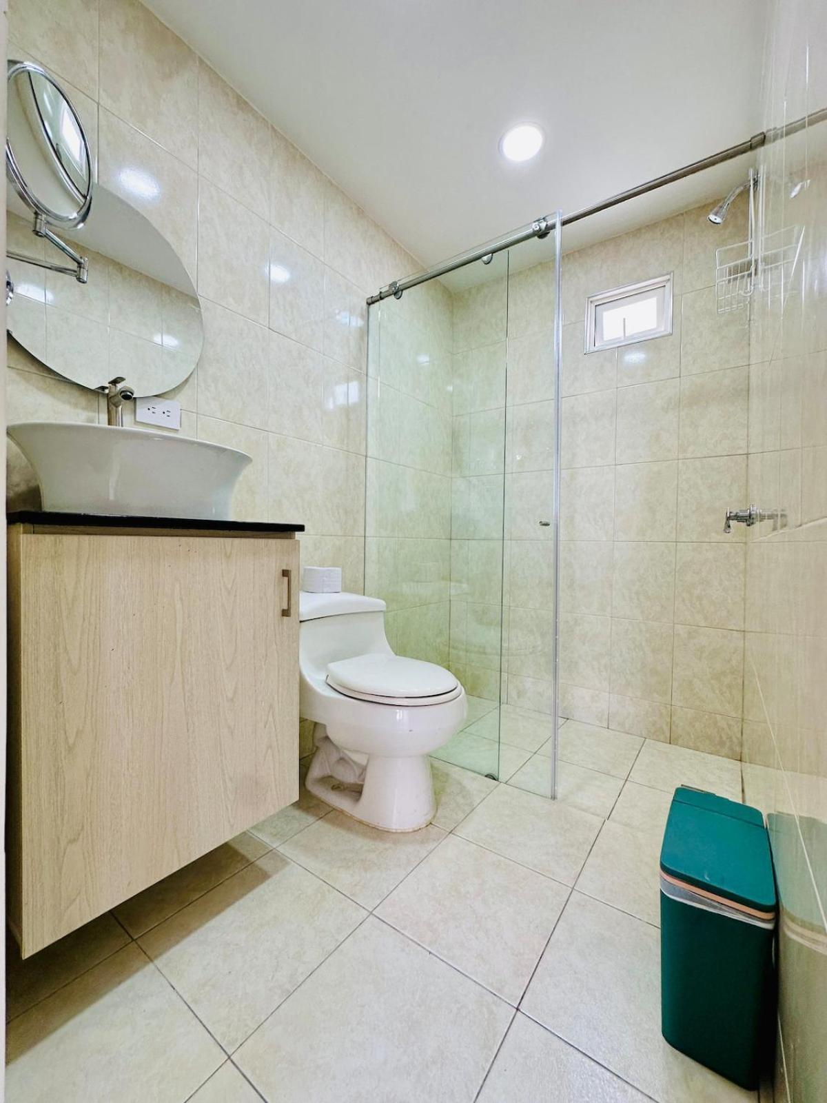 Tranquilo Apto Con Vista 5 Estrellas Wifi Fast & Check In Autonomo Apartamento *